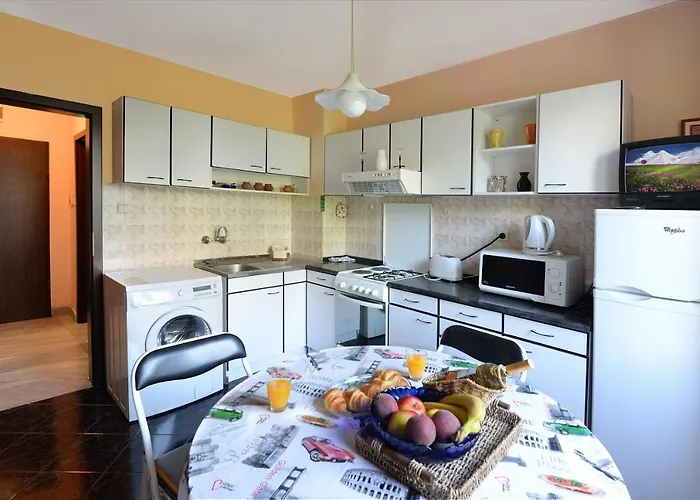 Lozenec 2,beautiful Location